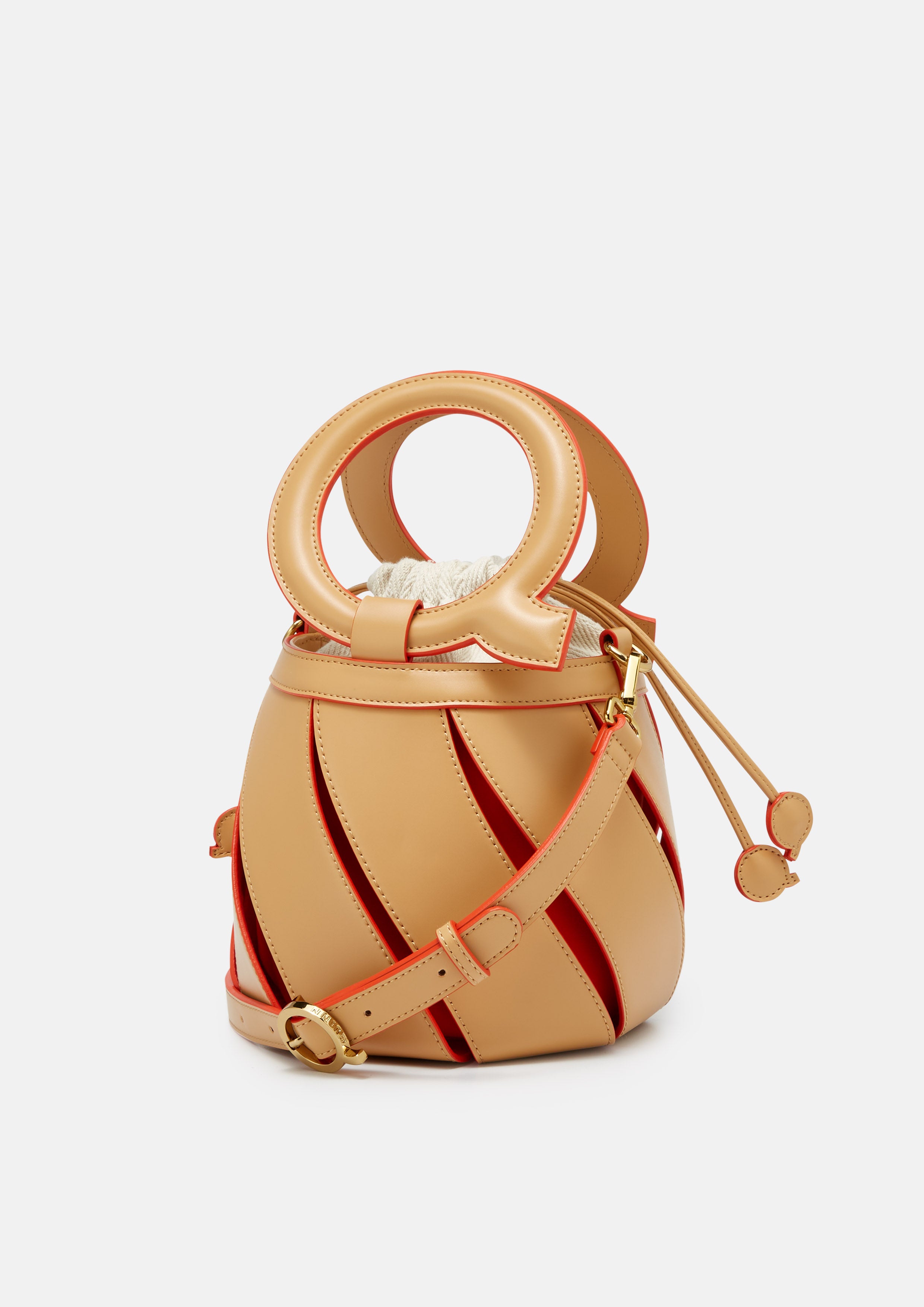 Q Buckettana Bucket Bag