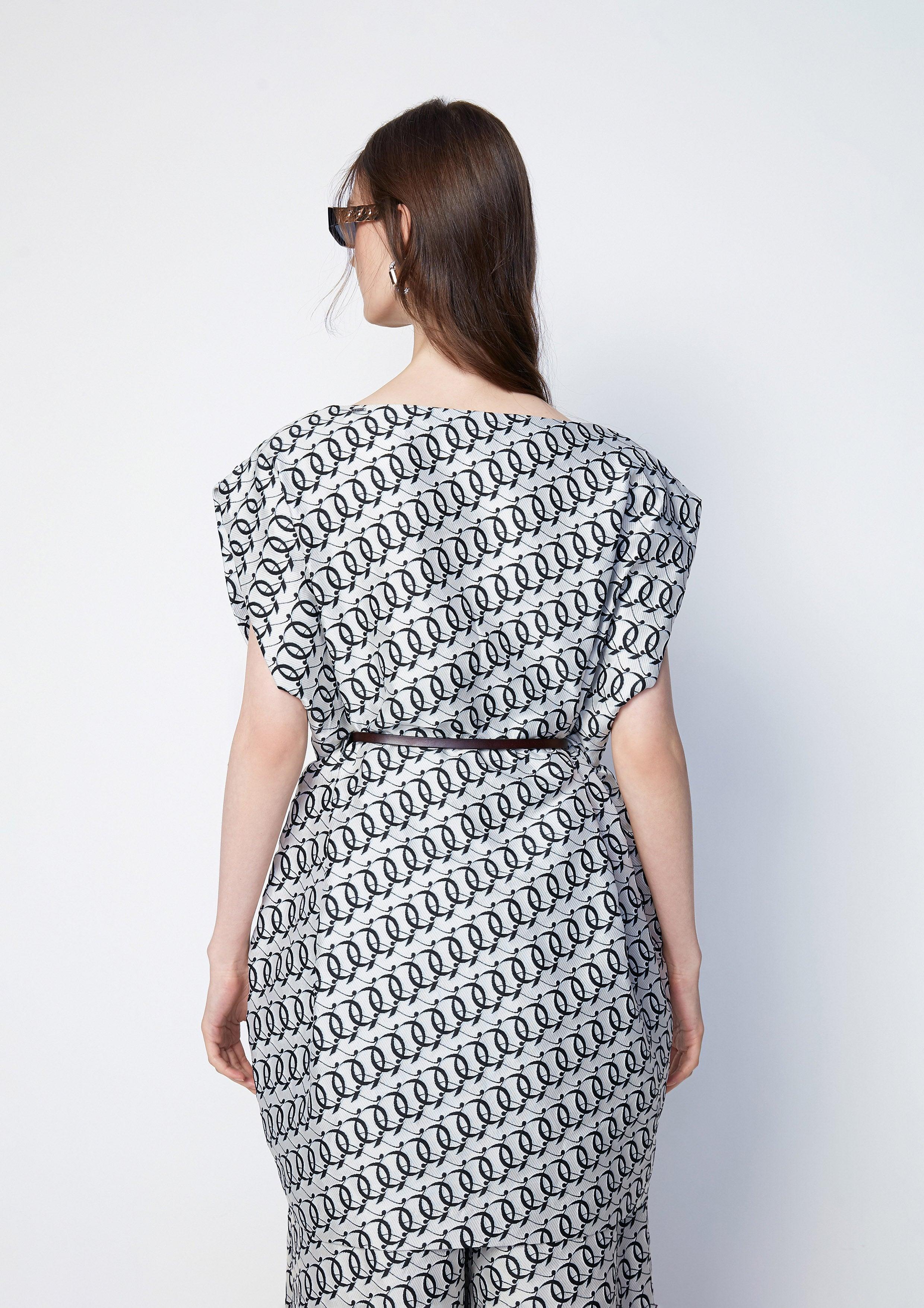 Poetic Chaos Monogram Sleeveless Dress - QuinnOfficial Store