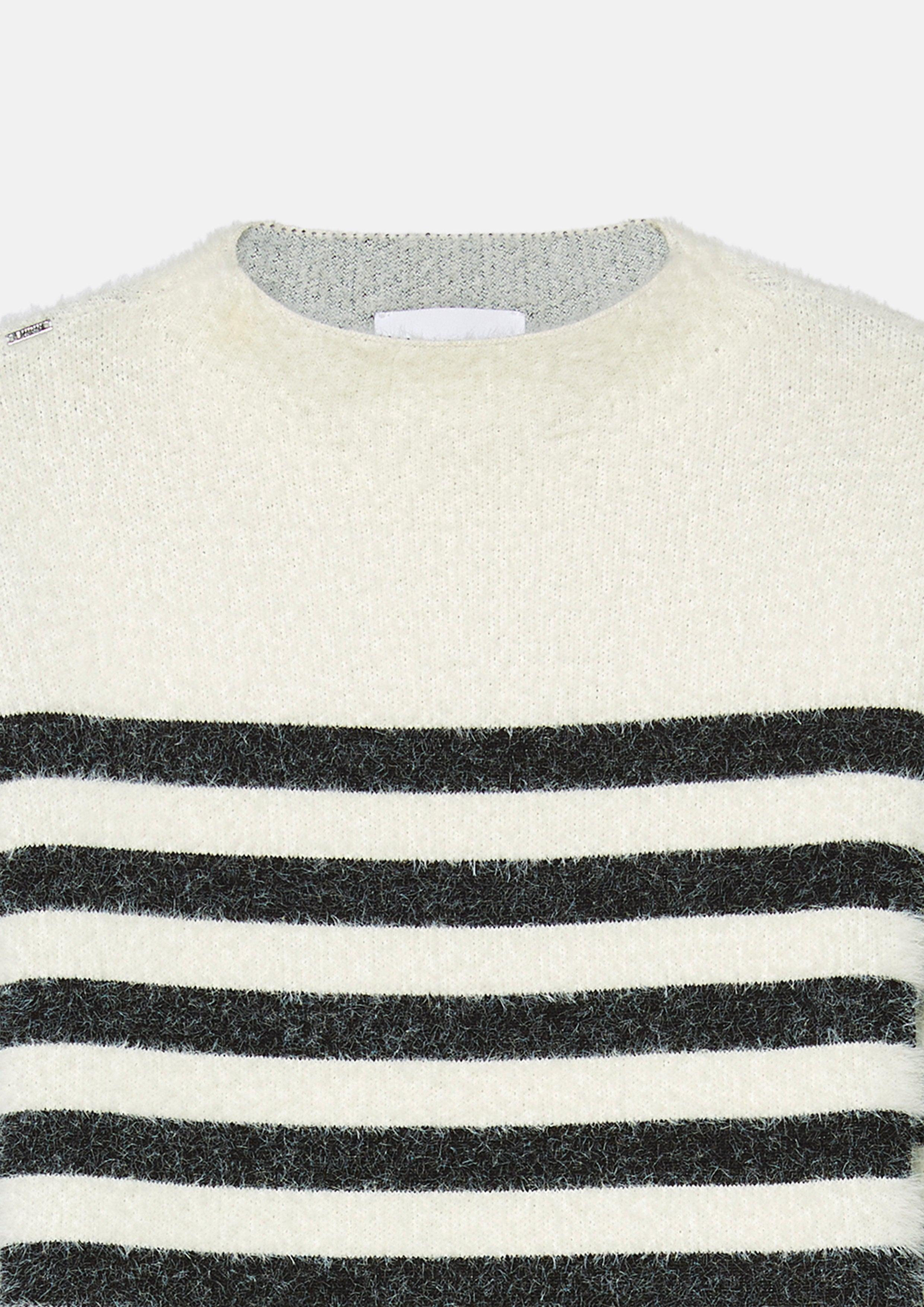 Plush Cropped Striped Pullover - QuinnOfficial Store