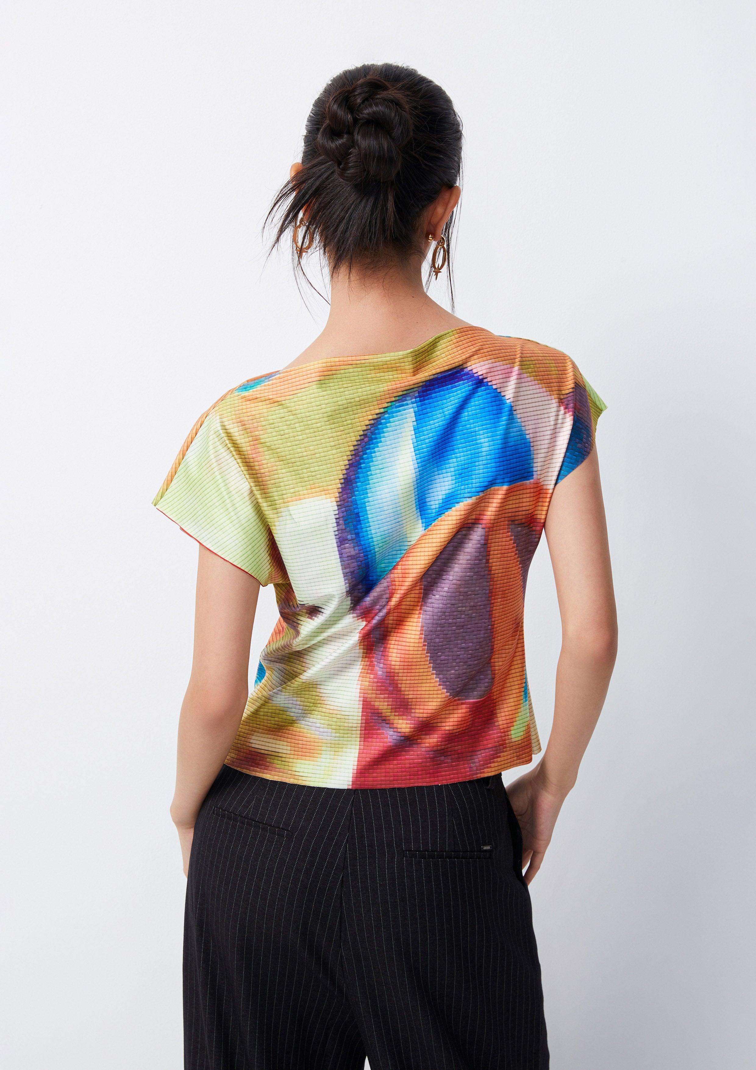 Fluid Hologram Printed Tee - QuinnOfficial Store