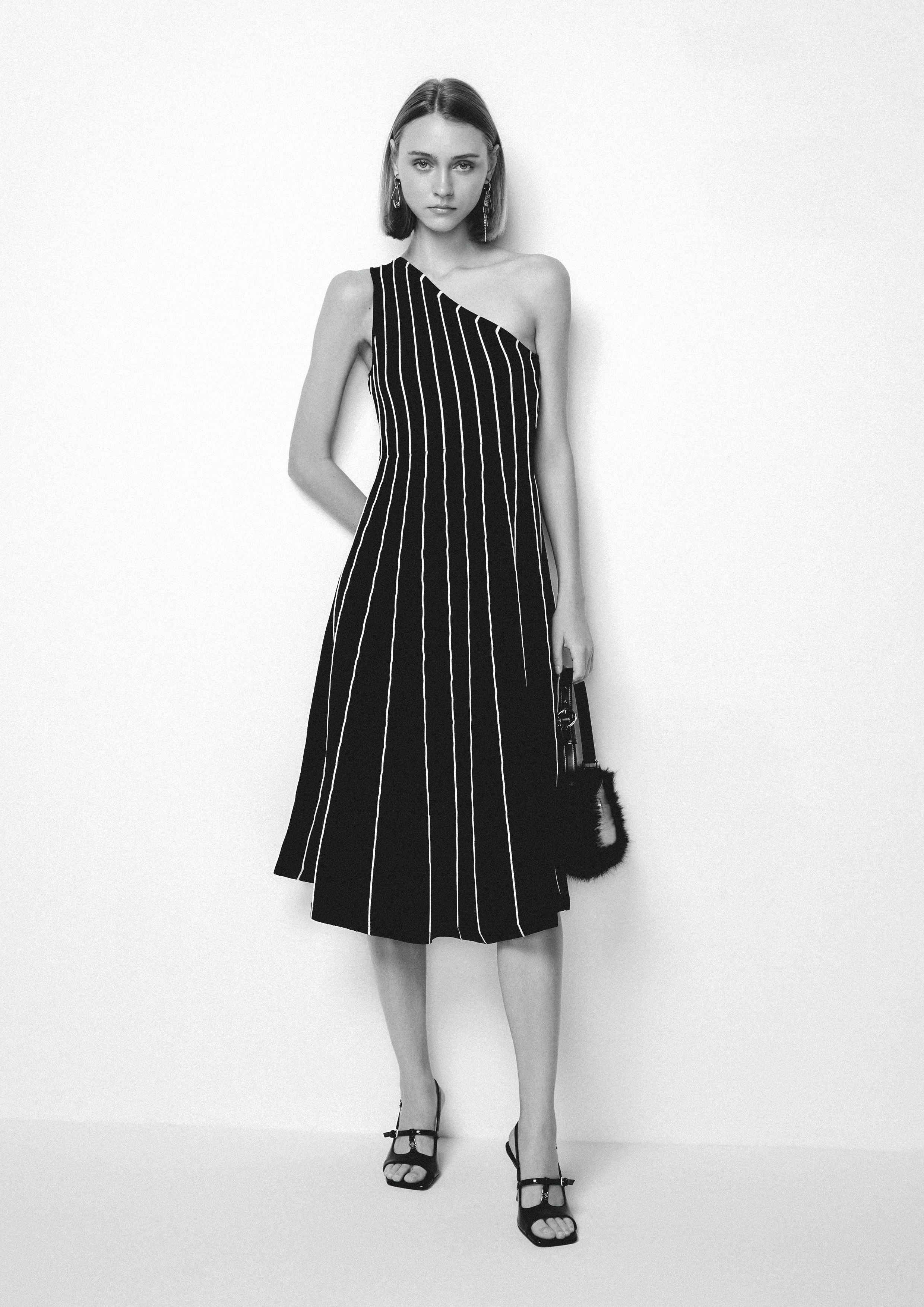 Sleek Stripe Asymmetric Neckline Midi Dress - QuinnOfficial Store