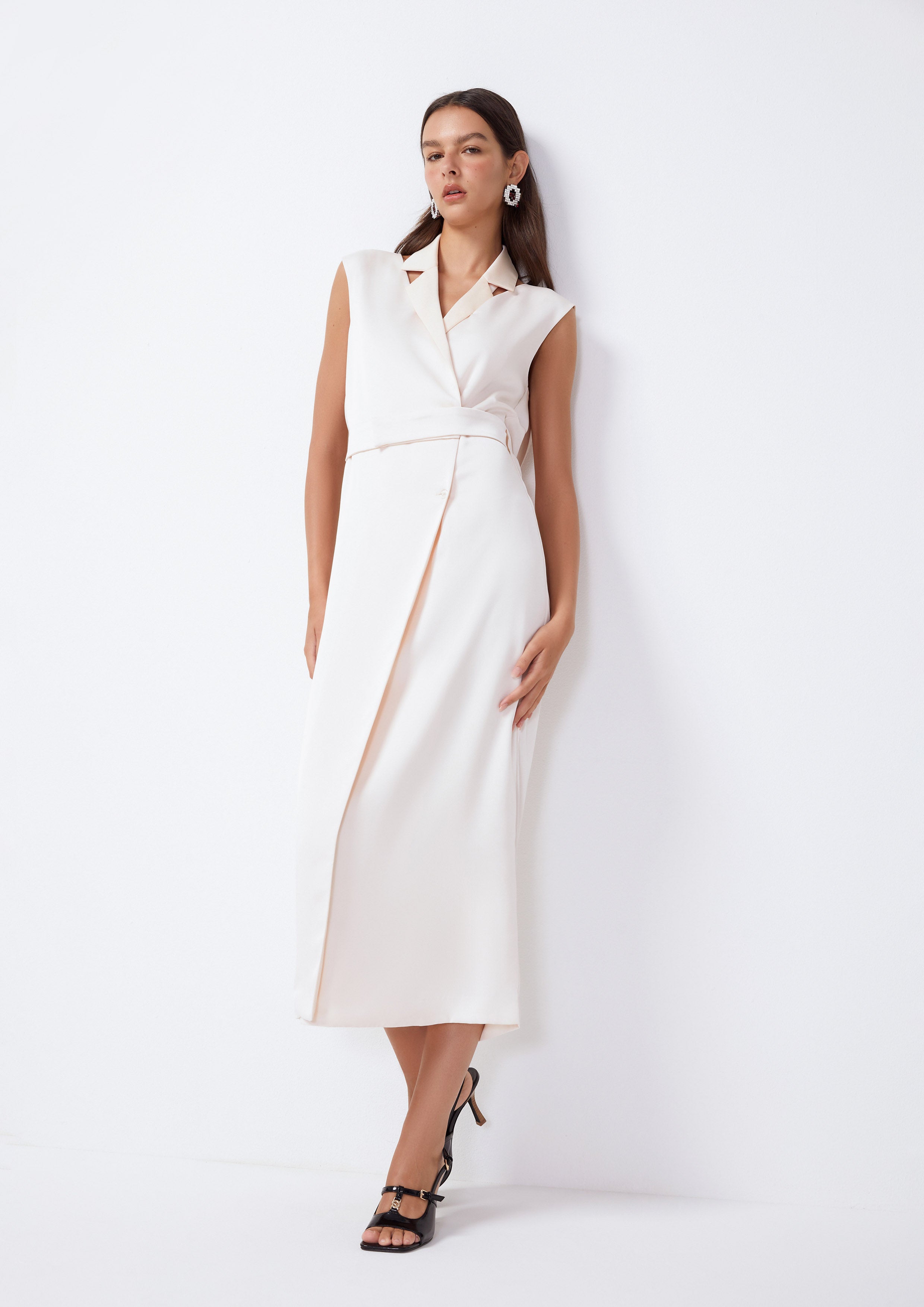 Cutout Collar Sleeveless Midi Dress