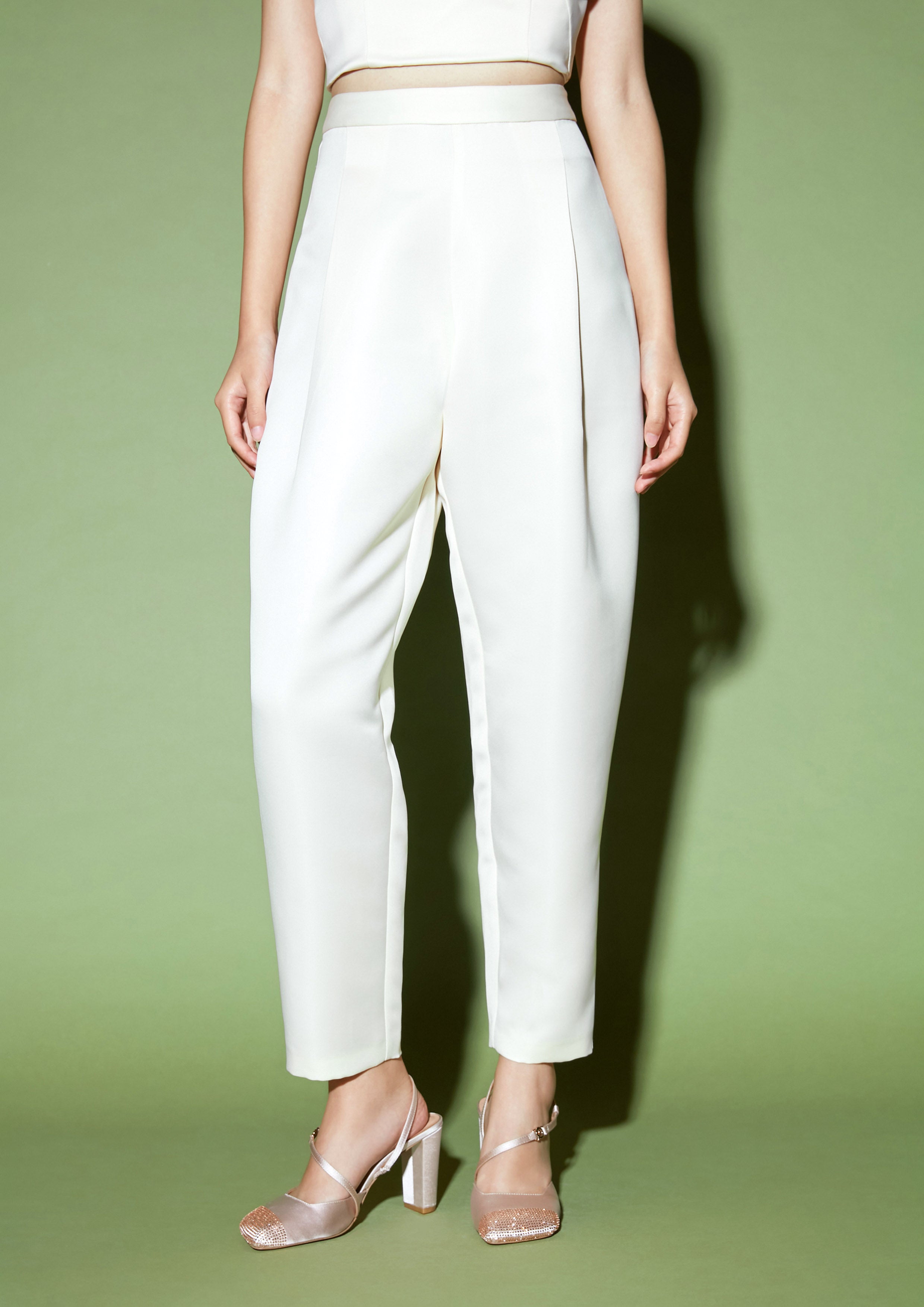 Cocoon Pleated Tapered Pants