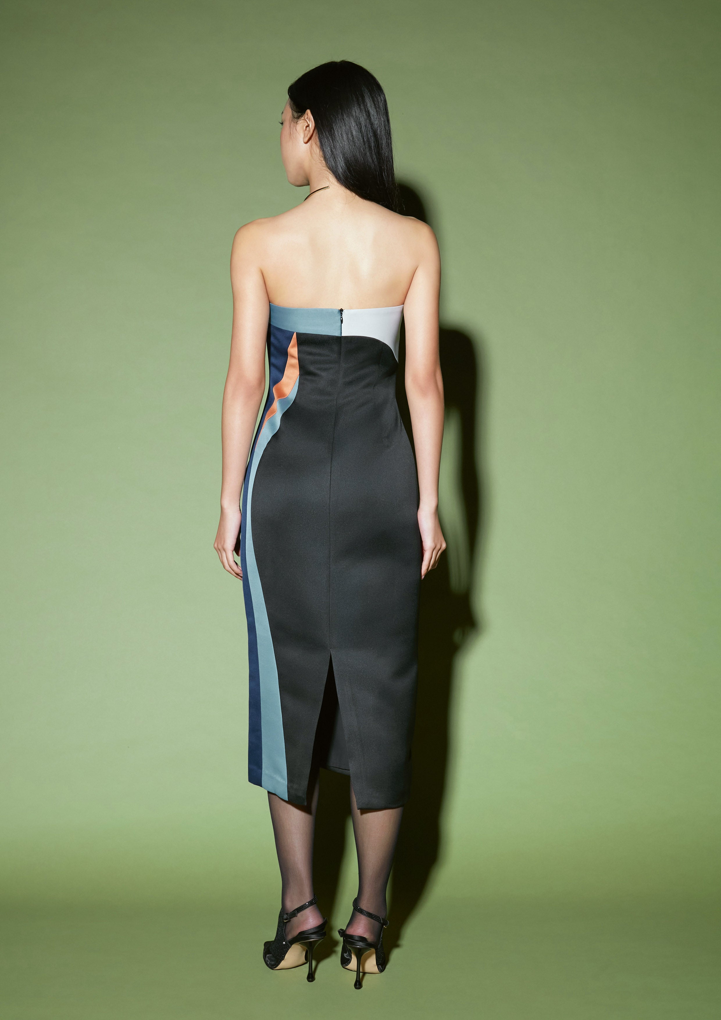 Color Block Curve Panel Dress