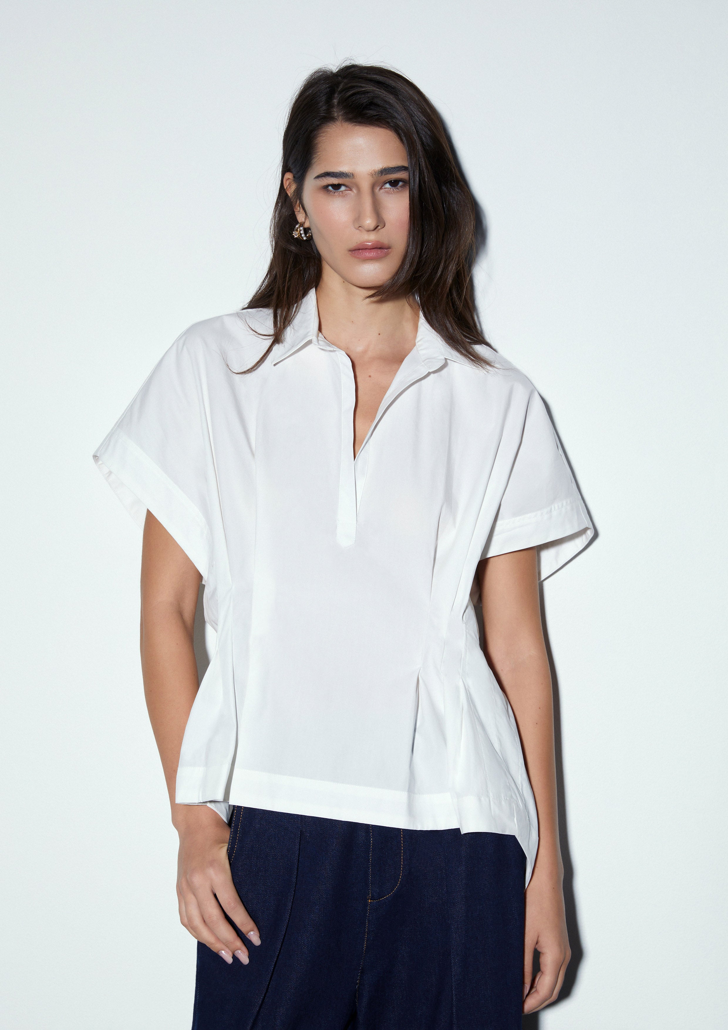 Curved Hem Short Sleeve Top