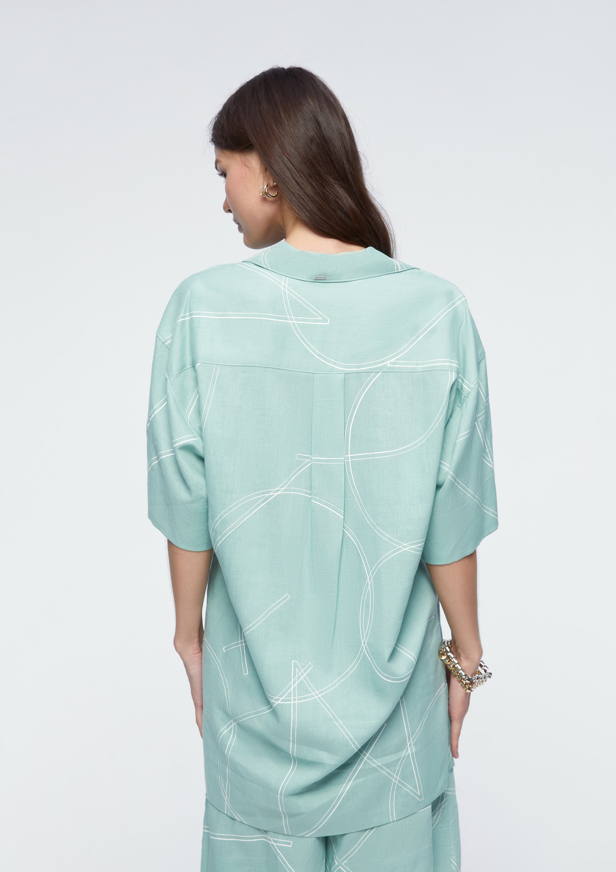 Loose Fit Short Sleeve Shirt