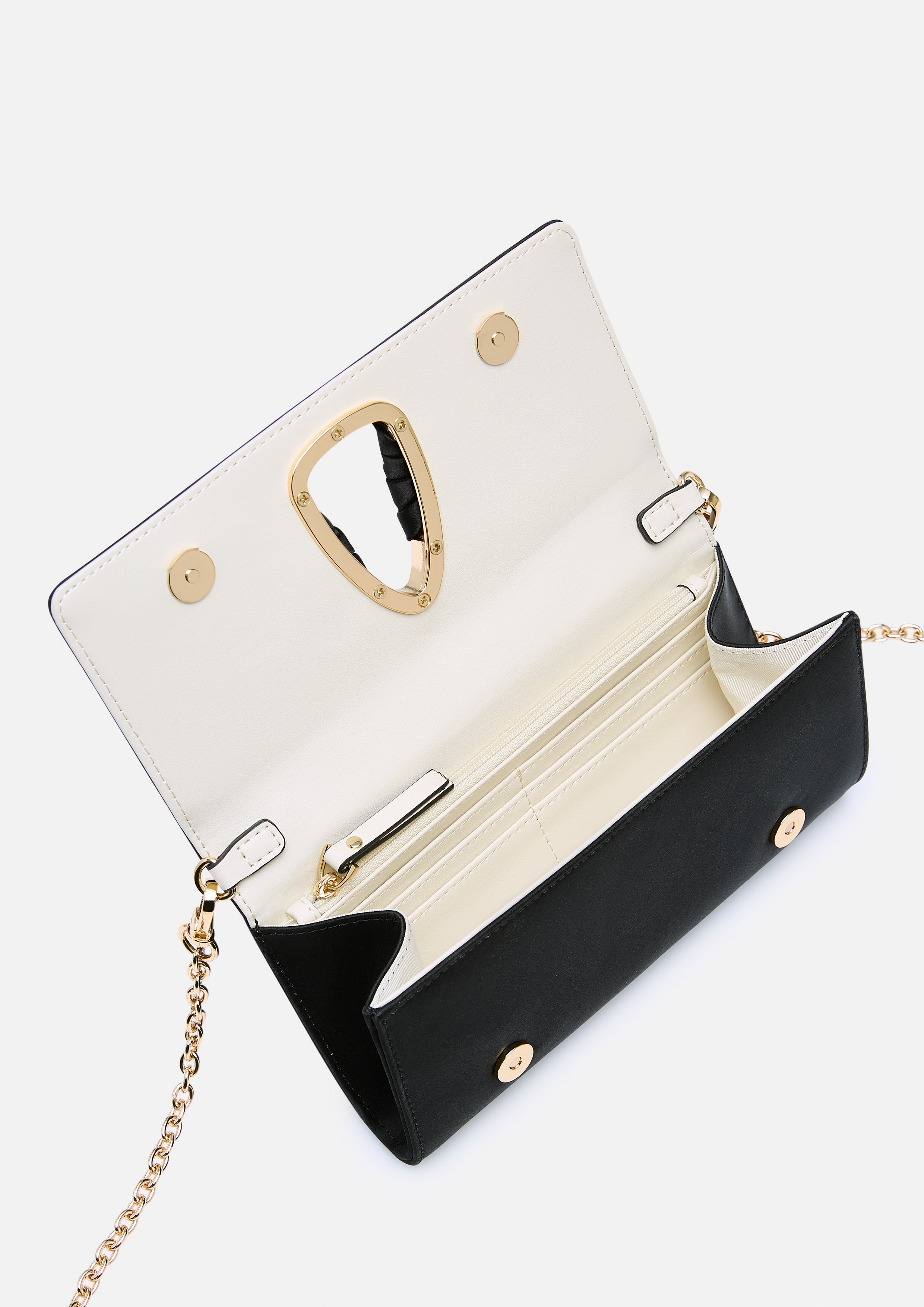 Aidi Clutch